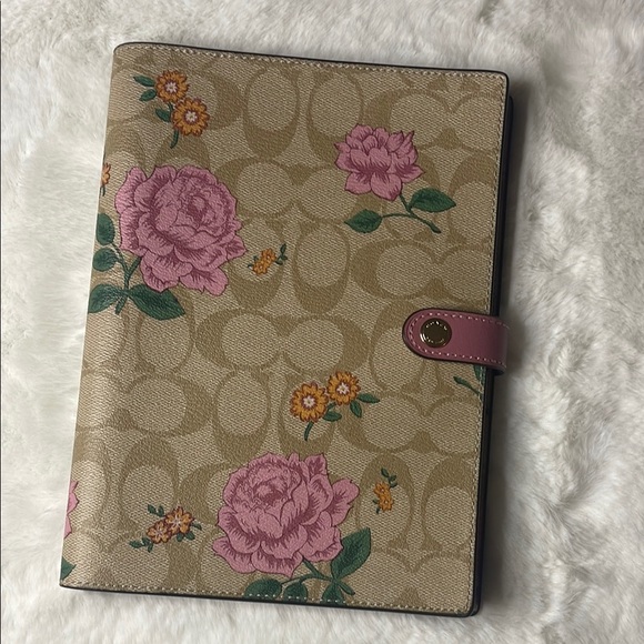 Coach Other - COACH Floral Tan and Pink Signature Planner cover
